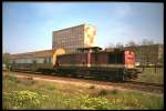 DR 112 vor Doppelstock-Einzelwagen als S-Bahn kurz vor dem Hp. Berliner Strasse 1992. Die Tage der S-Bahn Erfurt sind gezhlt.