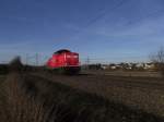 212 038-8 der DB Services auf dem Weg zur Grobaustelle nach Neuhof. (07.02.11)