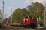 EfW 212 325 am 13.4.12 mit einem kurzen Schwellenzug bei der Durchfahrt durch Ratingen-Lintorf.