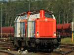 212 063-2 und 212 270-3 der NBE (Nordbayerische Eisenbahn) fahren als Lz am 21.08.2012 durch den Stolberger Hbf.