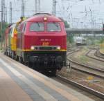 Am 29.06.2013 kam 225 094 mit 275 115;225 082 und 212 043 aus dem RAW Stendal.