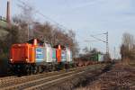 212 267 und 212 242 fuhren am 7.1.14 mit einem Containerzug durch Bottrop-Welheim.