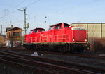 212 036-8 und 212 298-4 rangieren am 06. Februar 2016 im Coburger Gbf.