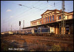 Bahnhof Düren am 25.10.1989: 212304 und ETA 515525 als Nahverkehrszug nach Heimbach um 16.29 Uhr.