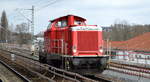 DB Fahrwegdienste GmbH, Frankfurt (Main) mit  212 310-7  (NVR:   92 80 1212 310-7 D-DB ) am 19.02.21 Berlin Karow.