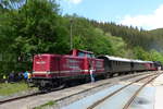 Rennsteigbahn 213 334 als Schlusslok am DPN 20059 nach Ilmenau, am 12.05.2018 in Katzhütte.