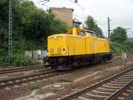 Gelbe zum dritten 213 333-8 durchfhrt den Bahnhof von Bad Ksen am 25.06.2009