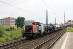 Sonata 214 006 wurde mit ihrem Güterzug vom Haltepunkt Krefeld-Hohenbudberg Chempark aus abgelichtet.