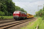 215 023-3 der EfW mit langem Bauzug aus Duisburg-Hochfeld am morgen des 28.5.17 an der Lotharstraße in Duisburg