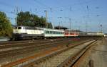 215 038  Trier  19.10.99  ( fnf Wagen  =  fnf Farben )