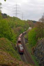 Bedingt durch Defekts und Hauptuntersuchungen an den eigenen MaK On Rail DH 1004 Loks der WEBA hat die Westerwaldbahn zurzeit die schöne altrote 215 086-0 (ex 225 086-8) von der RE - Rheinische
