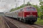 215 086-0 hinter dem Sonderzug der von 38 2267 gezogen wurde in Bonn-Beuel 26.4.2014