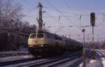 4.3.1987 um 9.59 Uhr kam 215023 mit einem Zementzug aus Richtung Lengerich durch den Bahnhof Hasbergen gefahren.