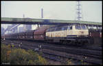 215126 fährt am 25.10.1989 um 10.08 Uhr mit einem Kohlezug aus Alsdorf in Richtung Eschweiler ab.