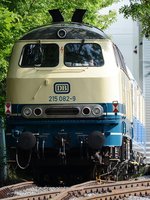 Die 215 083-9 war in Hattingen abgestellt.