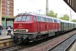 IGE 216 224-6 mit Sonderzug beim Dampfspektakel am 28.04.18 in Trier Hbf 