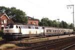 216 060-4 mit D 2504 Leer-Oldenburg auf Bahnhof Leer am 12-7-1991.