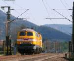 216 012-5 und 211 045-0 von Wiebe als Tfzf 93828 (Rottweil - Karlsruhe Gbf) am km 35,4 10.4.09