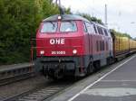 Am 25.September 2009 durchfuhr die OHE 200-085 mit einem Holzzug den Bahnhof Elze nach Kreiensen.