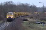 Die 216 012 der Fa. Wiebe bringt die Schotterreinigungsmaschine nach Hagenow um dort die Strecke zwischen Hagenow und Hagenow Land zu reinigen. 26.11.2009