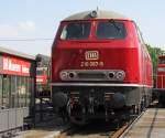 216 067-9 am 21.5.2011 auf der Drehscheibe des DB Museum Koblenz.