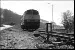 216 224-6, die einen Stopfexpress nach Roberg gebracht hat, verweilt auf dem dortigen Kiezuggleis, 15.03.12