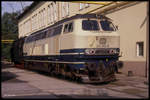 Mit einem Öltender gekuppelt stand 216082 am 17.09.1989 im Gelände des AW Bremen, wo man an diesem Tag das 75 jährige Jubiläum feierte.