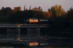 217 002 (92 80 1217 002-5 D-BTEX) mit DGS47391 von Reg.-Bayernhafen nach XTCH am 31.10.2015 in Schwandorf