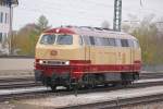 ...und dann kam der Amaretto-Keks frs Sahnehubchen... Glckstag... 217 001-7, frisch gewaschen und gewienert, mit schnem alten DB-Keks und herrlich aufbereitetem Ursprungslack. So schn kann Diesel-Power sein.