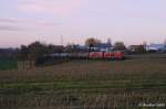 217 017 mit 225 806 und dem 47769 in der Burgkirchner Steigung am 3. November 2008