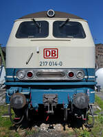 Die 1968 gebaute Diesellokomotive 217 014-0 konnte ich Anfang September 2021 im Eisenbahnmuseum Koblenz ablichten.