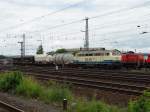 217 014-0 mit Mini Güterzug am 14.06.14 in Koblenz Lützel von einen Öffentlichen Fotopunkt aus Fotografiert