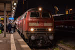 218 427 mit 4x Doppelstockwagen als IRE Stuttgart -> Neu-Ulm, Stuttgart Hbf, Februar 2019