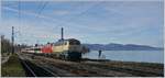 Die Westfrankenbahn 218 460-4  Conny  und die DB 218 419-0 haben in Lindau den von Zürich kommenden EC 191 übernommen und verlassen nun den Bodensee in Richtung München Hbf.