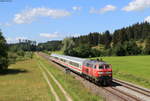 218 476-0 mit dem IC 2084  Nebelhorn  (Oberstdorf-Augsburg Hbf) bei Ruderatshofen 7.7.20