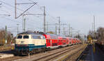 218 446+411 mit RE74 Kempten-München am 07.11.2021 in Buchloe.