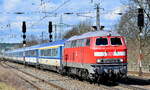 DB Fernverkehr AG, Frankfurt (Main) mit ihrer  218 825-8  (NVR:  92 80 1218 825-8 D-DB ) schleppt eine tschechische EC-Wagengarnitur einschließlich der Lok der ČD - České