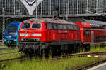 D-DB 218 438-0 zog am 08.05.2026 den RE 2 (RE 32871) von L�beck Hbf (AL) nach Bad Kleinen (WK). Hier bei der Ausfahrt aus dem L�becker Hbf (AL).

[Herzliche Gr��e zur�ck an den TF :)]