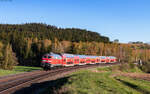 218 423 mit dem RE 4857 (Hof Hbf - M�nchen Hbf) bei Lengenfeld 30.4.26