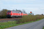 Zwei Dieselloks der Baureihe 218 sind am Abend des 27.04.2026 auf der Marschbahn in Richtung Nieb�ll unterwegs.