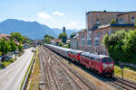 218 406-7 und 218 415-8 ziehen am 29.05.2026 um 10:23 Uhr den IC2012  Allg�u  aus Oberstdorf kommend in den Bahnhof Immenstadt.