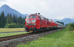Die Kemptner Starlok 218 406 unterwegs am 30.06.2025 (kurz vor Fischen) mit dem IC Allg�u.