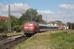 Am 11.08.2026 schob 218 401-8 ihre 3 N-Wagen als RB 77 nach Herford aus dem Bahnhof Hameln.