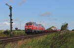 Syltshuttle mit Doppel 218 auf dem Weg von Westerland nach Nieb�ll. Hier aufgenommen am Einfahrformsignal Klanxb�ll. Am Haken die 218 385 und 832, aufgenommen 06.08.26
