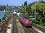 Die 218 422 und eine Weitere mit dem EC nach Zrich am 30.08.2008 bei der Einfahrt in Lindau Hbf.