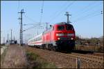 218 385-3 fhrt IC1814 nach Heringsdorf.  Stralsund am 11.04.09 