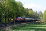 EC 191 nach Mnchen Hbf mit 218 426 und 218 416 rhrt die Steigung vor Oberreitnau hinauf.
24.04.09