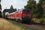 218 474-5 mit ihrem tglichen Zwischenzug am 14.07.2009 kurz nach berquerung des Mittellandkanals bei Peine