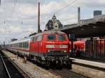 Die 218 164 mit dem IC Nebelhorn am 26.07.2009 bei der Ausfahrt aus dem Augsburger Hbf. 