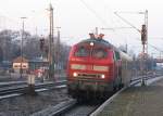 218 380 zog am Morgen des 17.12.2009 bei recht frischer Wetterlage einen Messwagen durch den Bahnhof Seelze Richtung Hannover.